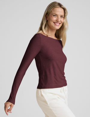 Featherweight Shoulder It Pullover